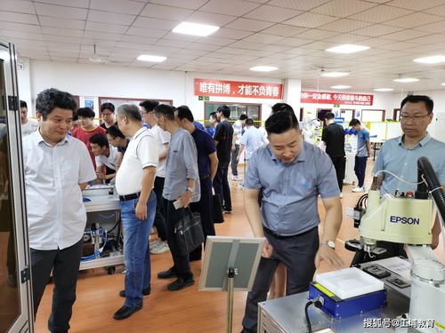 熱烈歡迎常州技師學(xué)院校領(lǐng)導(dǎo)及紅河啟智教育投資集團蒞臨我校開展教育投資咨詢